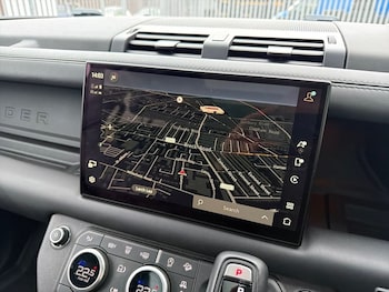 Used Land Rover Defender 2023 for sale - 77383564: Photo