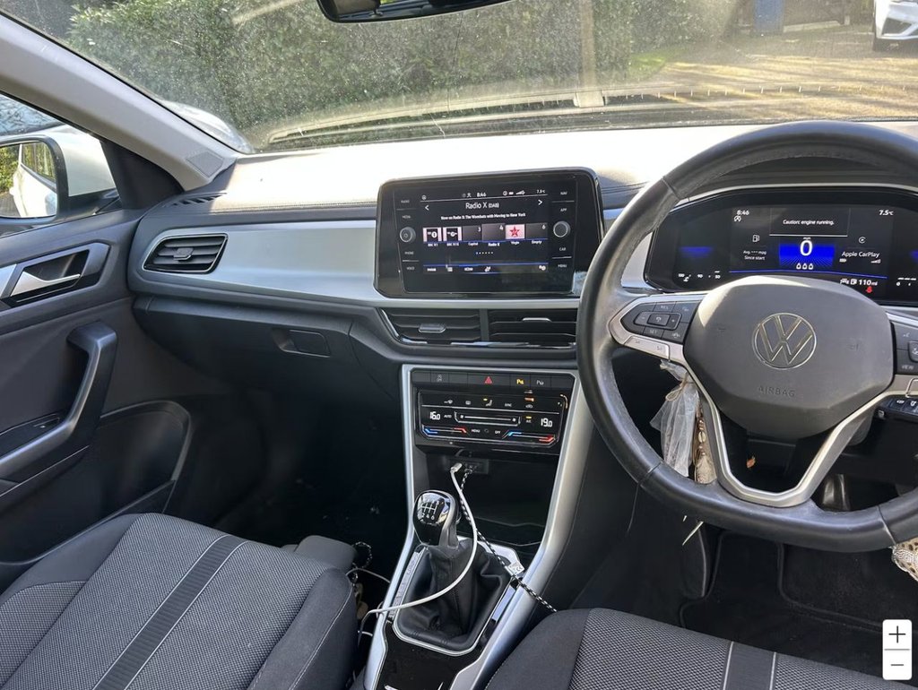 Used Volkswagen T-Roc 2022 for sale - 77991115: Photo 2