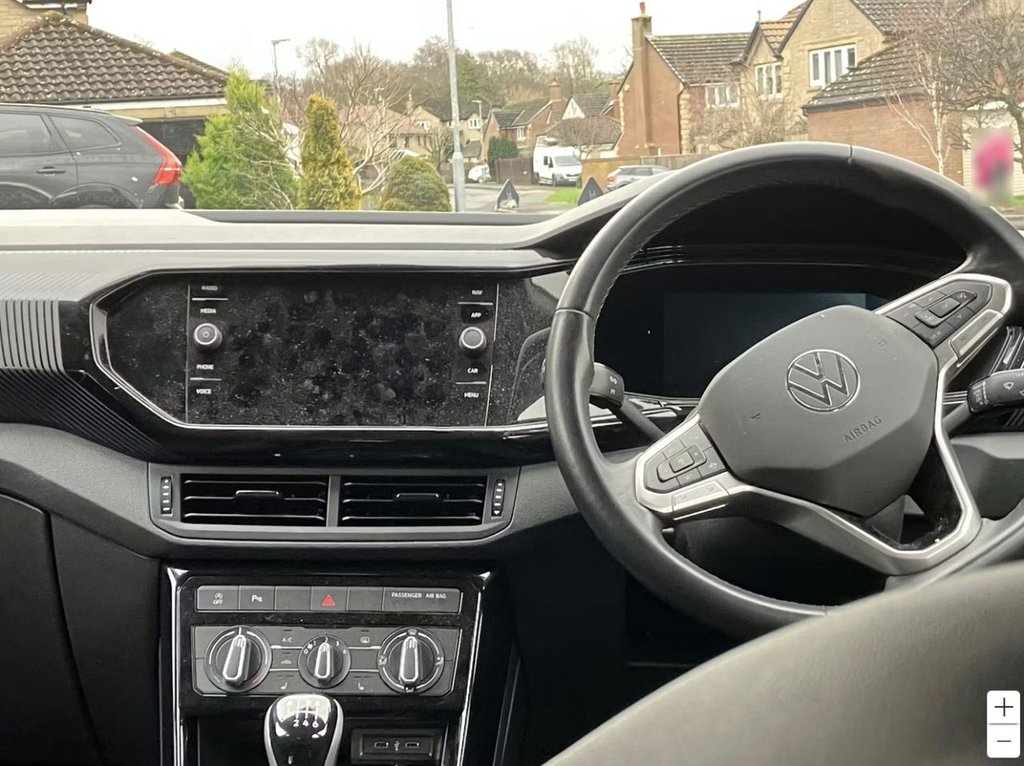 Used Volkswagen T-Cross 2022 for sale - 77806278: Photo 2