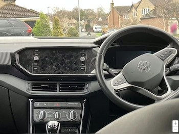 Used Volkswagen T-Cross 2022 for sale - 77806278: Photo