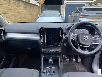 Used Volvo XC40 2022 for sale - 77719505: Photo