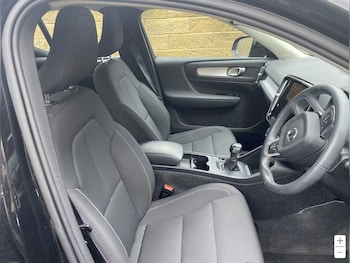 Used Volvo XC40 2022 for sale - 77719505: Photo