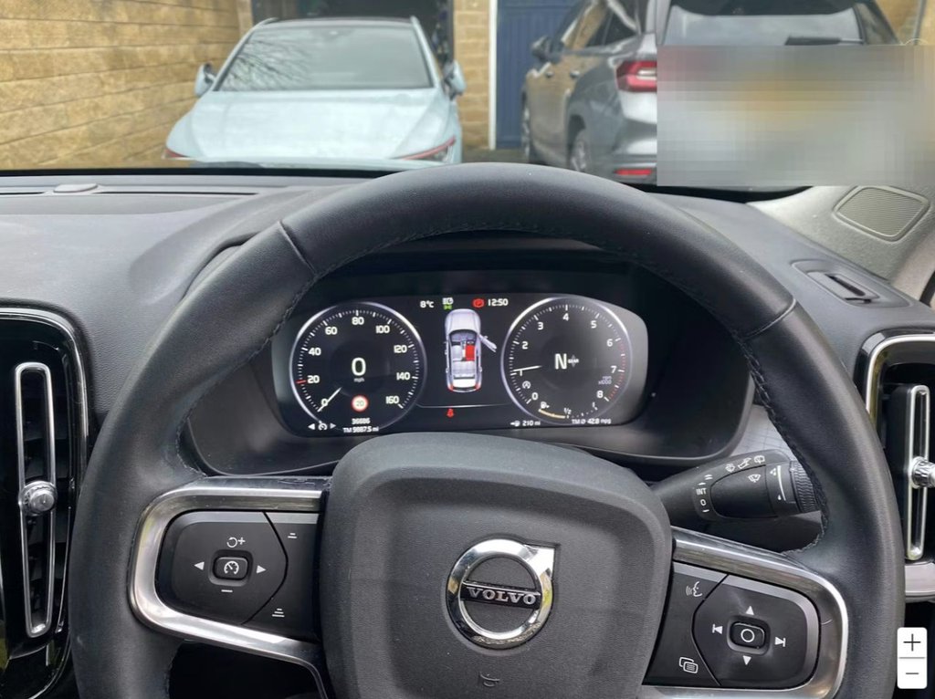 Used Volvo XC40 2022 for sale - 77719505: Photo 9