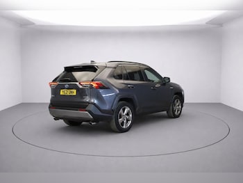 Used Toyota RAV4 2021 for sale - 79409228: Photo