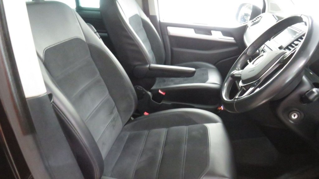 Used Volkswagen Caravelle 2016 for sale - 77820718: Photo 5