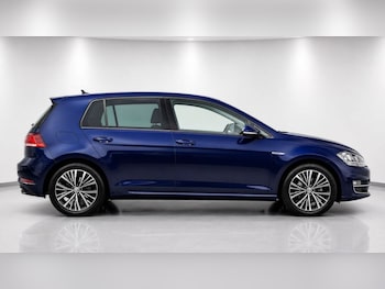 Used Volkswagen Golf 2018 for sale - 79265204: Photo
