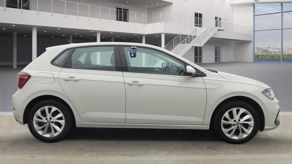 Used BMW 1 Series 2023 for sale - 77991120: Photo 5