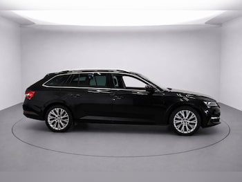 Used Skoda Superb 2023 for sale - 78780644: Photo