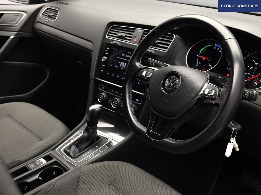 Used Volkswagen Golf 2020 for sale - 77089101: Photo 11