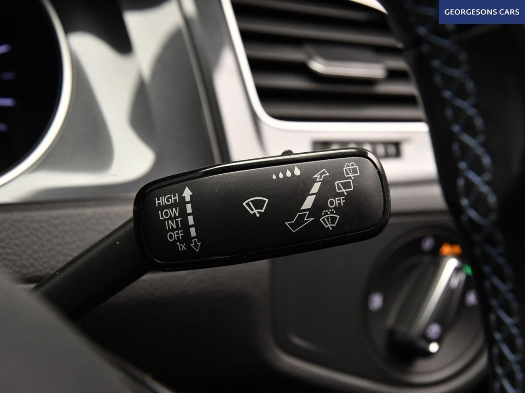 Used Volkswagen Golf 2020 for sale - 77089101: Photo 28