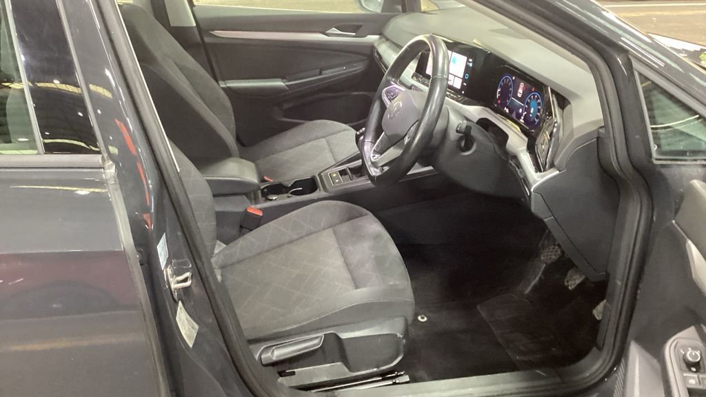 Used Volkswagen Golf 2023 for sale - 77369458: Photo 4