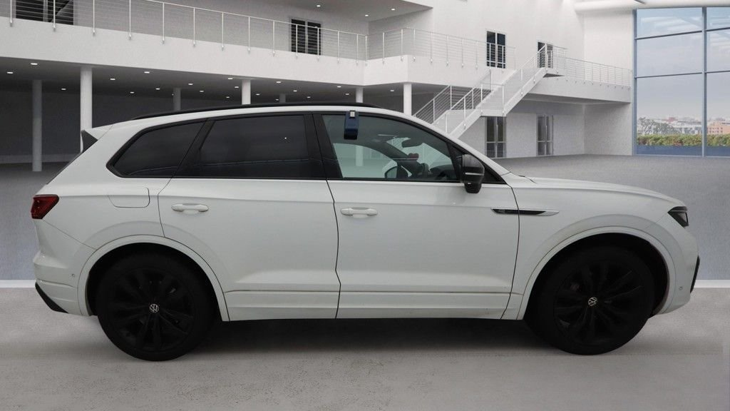 Used Volkswagen Touareg 2022 for sale - 77355695: Photo 4