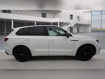 Used Volkswagen Touareg 2022 for sale - 77355695: Photo