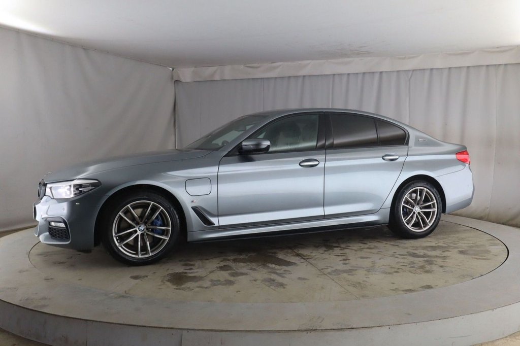 Used BMW 5 Series 2017 for sale - 77436508: Photo 3