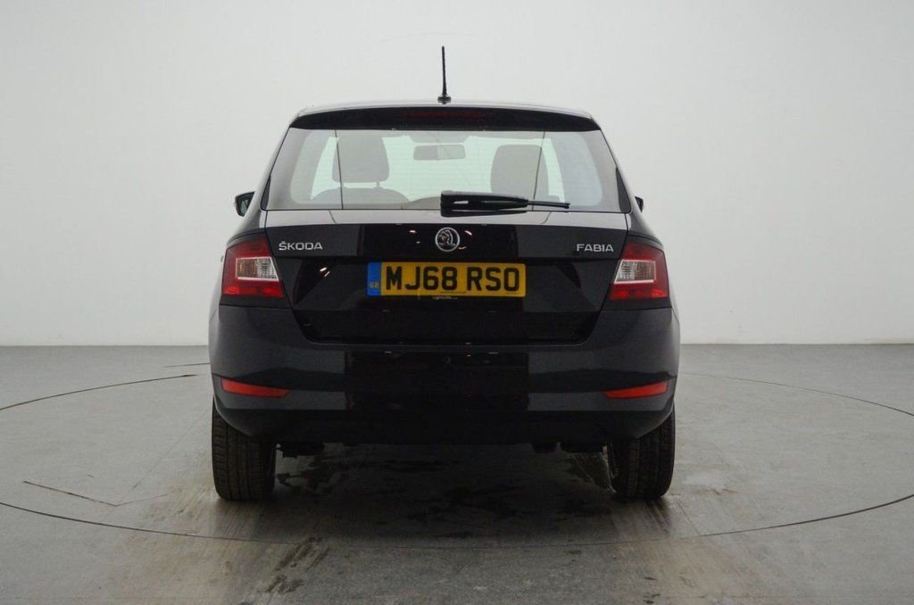 Used Skoda Fabia 2018 for sale - 77451780: Photo 4