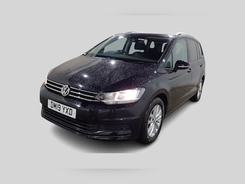 Used Volkswagen Touran 2019 for sale - 77227696: Photo