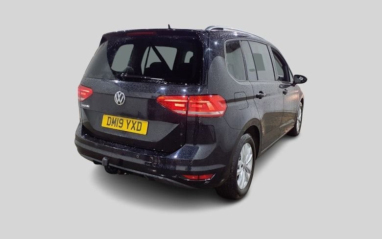 Used Volkswagen Touran 2019 for sale - 77227696: Photo 3