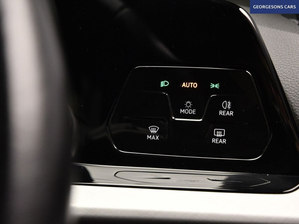 Used Volkswagen Golf 2021 for sale - 77059703: Photo 40