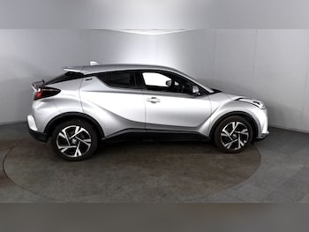 Used Toyota C-HR 2023 for sale - 77408145: Photo