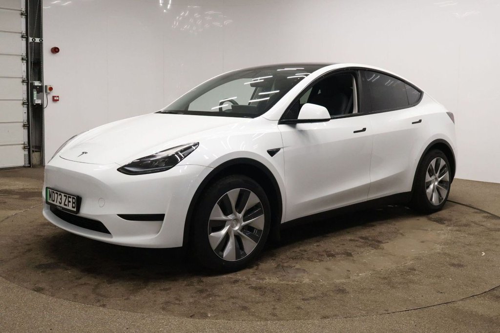 Used Tesla Model Y 2023 for sale - 77681133: Photo 3
