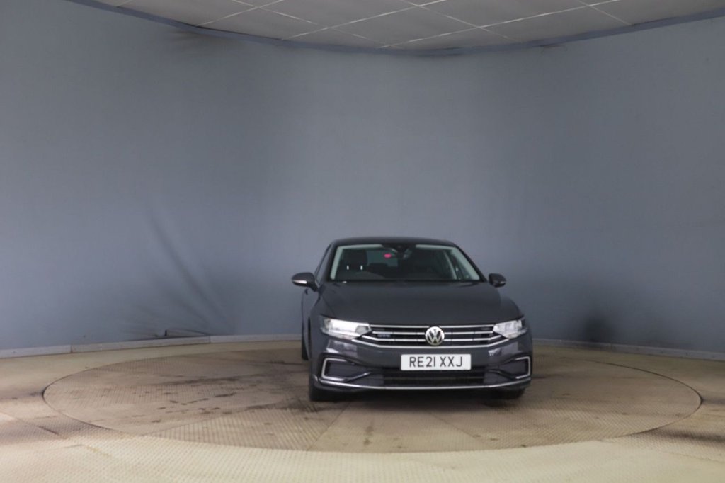 Used Volkswagen Passat 2021 for sale - 77919872: Photo 2