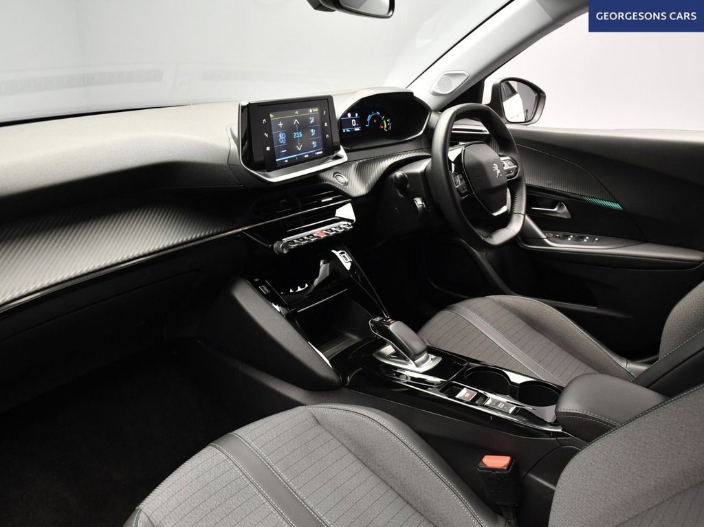 Used Peugeot E-2008 2021 for sale - 77171845: Photo 11