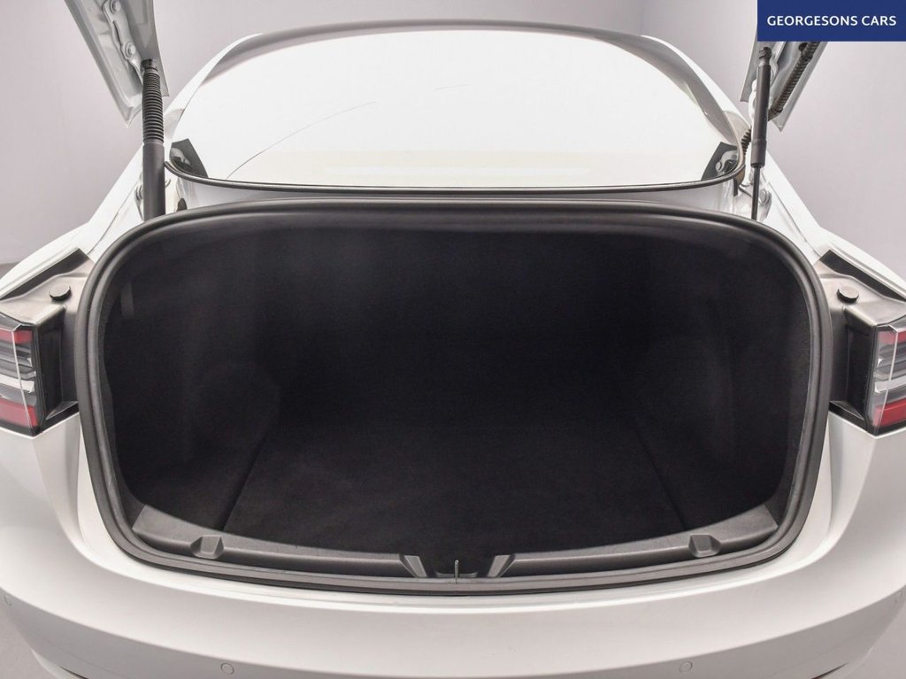 Used Tesla Model 3 2021 for sale - 76132067: Photo 9