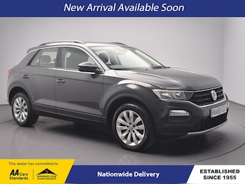 Used Volkswagen T-Roc 2018 for sale - 79437942: Photo
