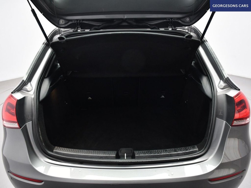 Used Mercedes-Benz A-Class 2018 for sale - 77642335: Photo 9