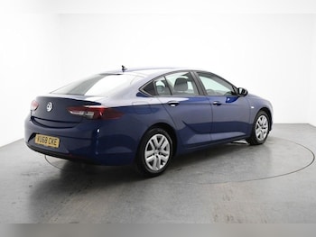 Used Vauxhall Insignia 2018 for sale - 77780369: Photo