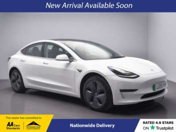 2019 (19) - Standard Range Plus Saloon 4dr Electric Auto RWD (241 bhp)