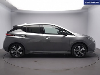 Used Nissan Leaf 2021 for sale - 75960839: Photo