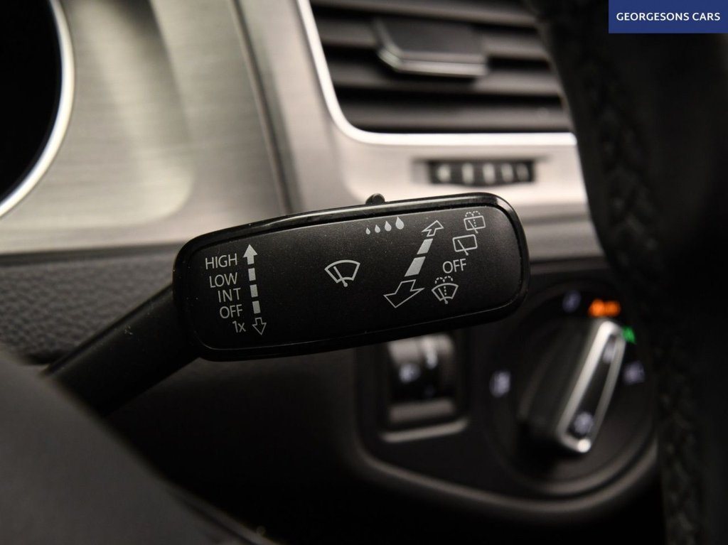 Used Volkswagen Golf 2013 for sale - 77250206: Photo 23