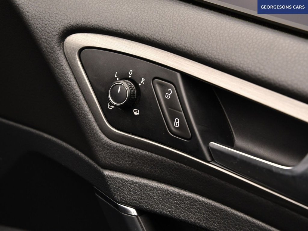 Used Volkswagen Golf 2013 for sale - 77250206: Photo 25