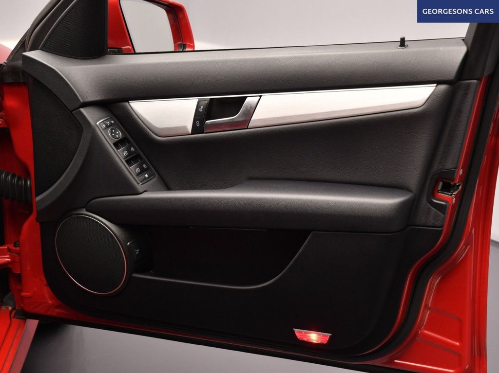 Used Mercedes-Benz C Class 2012 for sale - 77681110: Photo 19