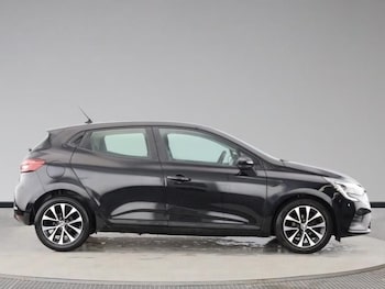 Used Renault Clio 2023 for sale - 77593689: Photo