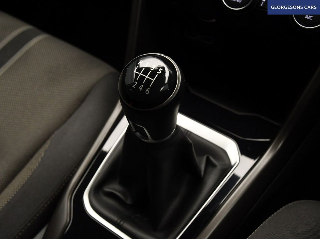 Used Volkswagen T-Roc 2019 for sale - 77383809: Photo 24