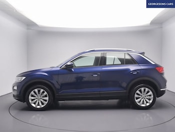 Used Volkswagen T-Roc 2019 for sale - 77383809: Photo