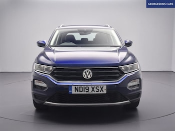 Used Volkswagen T-Roc 2019 for sale - 77383809: Photo