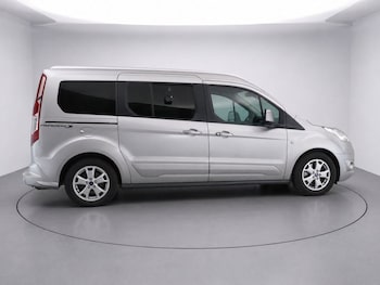 Used Ford Grand Tourneo Connect 2017 for sale - 79166320: Photo