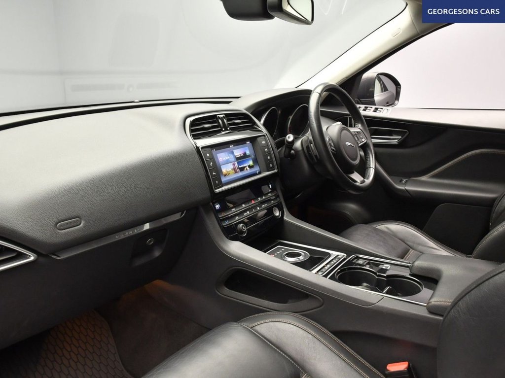 Used Jaguar F-Pace 2017 for sale - 78068438: Photo 12
