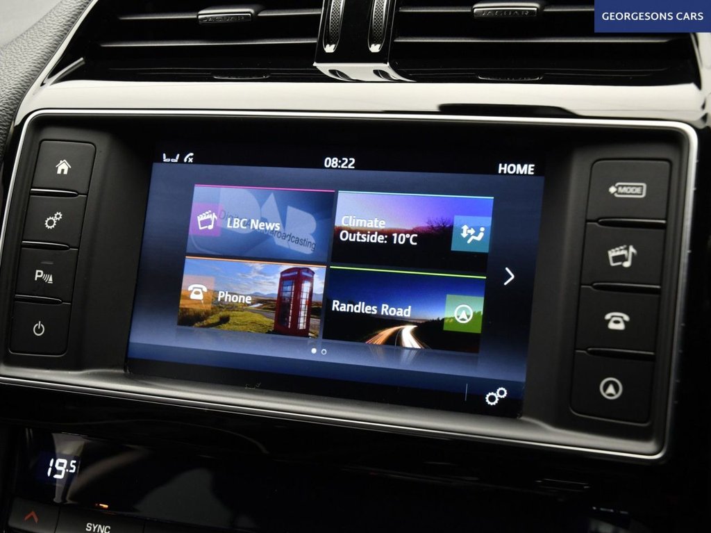 Used Jaguar F-Pace 2017 for sale - 78068438: Photo 28