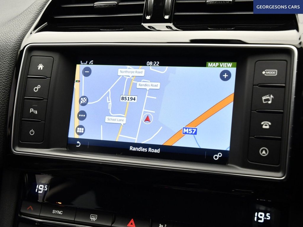 Used Jaguar F-Pace 2017 for sale - 78068438: Photo 31