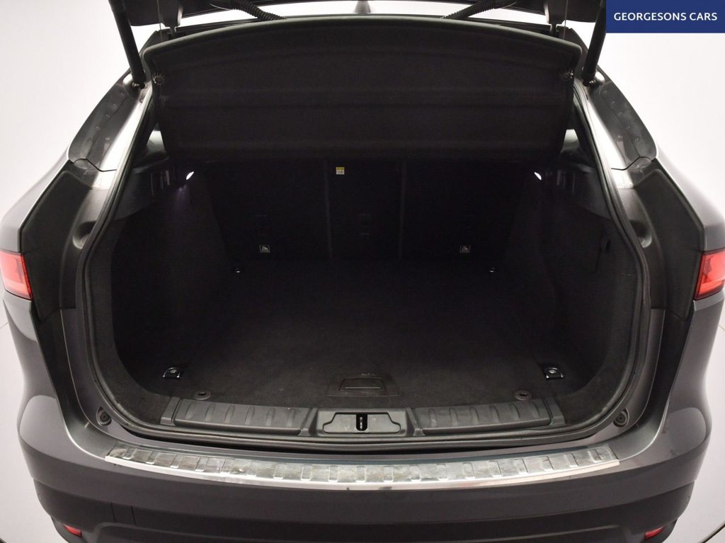 Used Jaguar F-Pace 2017 for sale - 78068438: Photo 9