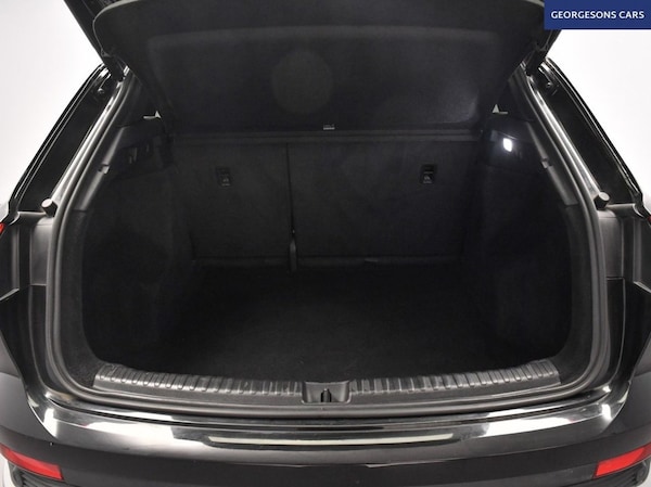 Used Audi Q4 e-tron 2021 for sale - 76236141: Photo 9