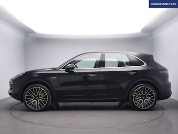 Used Porsche Cayenne 2021 for sale - 75243350: Photo