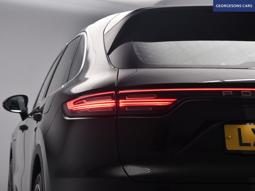 Used Porsche Cayenne 2021 for sale - 76469633: Photo 15