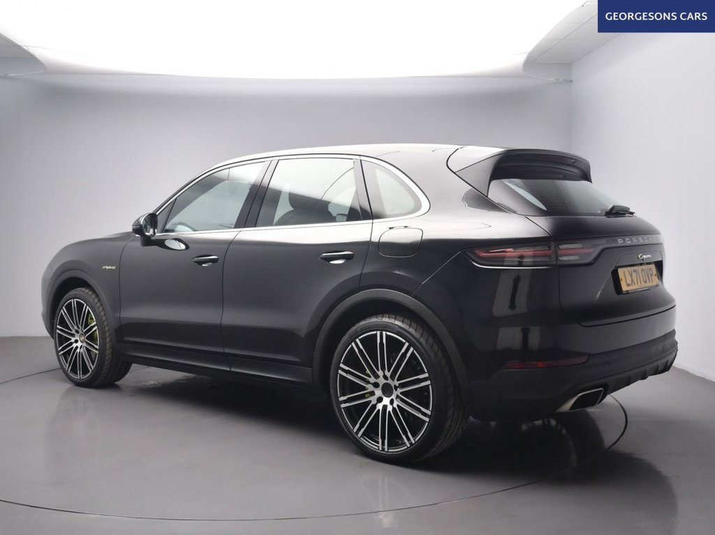 Used Porsche Cayenne 2021 for sale - 76469633: Photo 2