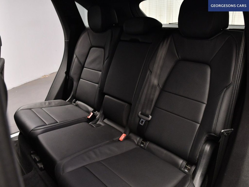 Used Porsche Cayenne 2021 for sale - 76469633: Photo 29