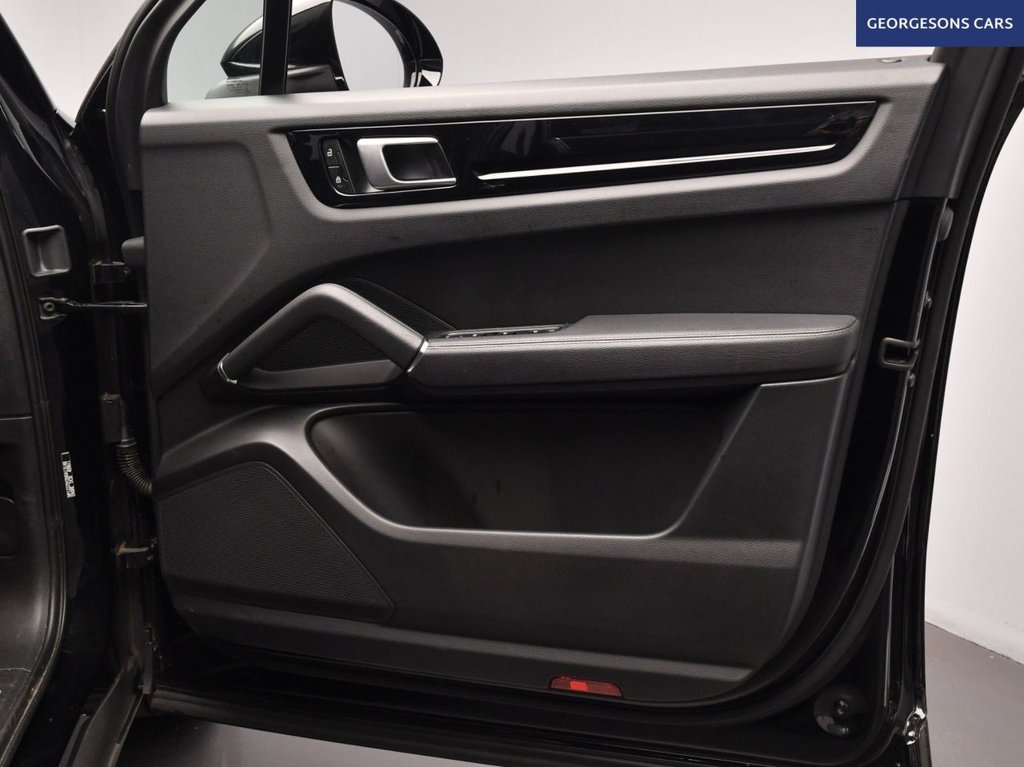 Used Porsche Cayenne 2021 for sale - 76469633: Photo 30